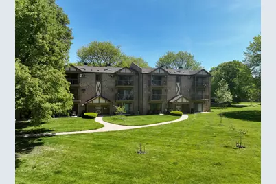 811 S Dwyer Avenue #E, Arlington Heights, IL 60005 - Photo 3