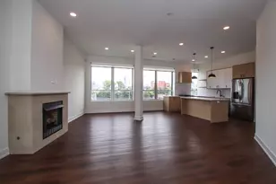 1001 N Milwaukee Ave, Chicago, IL 60642 - Photo 3