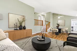 7349 W Breen St, Niles, IL 60714 - Photo 5
