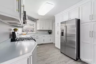 7349 W Breen St, Niles, IL 60714 - Photo 11