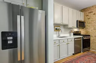 3503 N Lakewood Ave, Chicago, IL 60657 - Photo 7