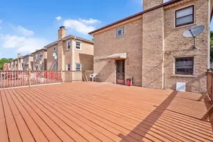 8631 W Summerdale Ave, Chicago, IL 60656 - Photo 17