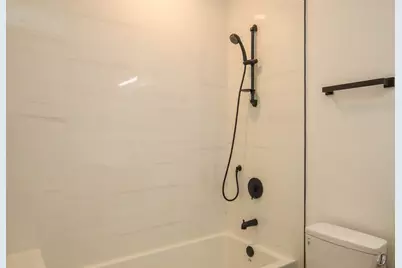 1001 N Milwaukee Avenue #201, Chicago, IL 60642 - Photo 17