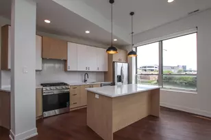 1001 N Milwaukee Ave, Chicago, IL 60642 - Photo 3