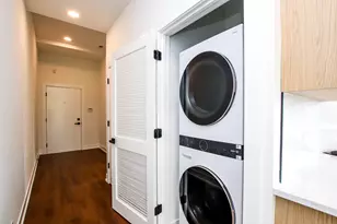 1001 N Milwaukee Ave, Chicago, IL 60642 - Photo 9