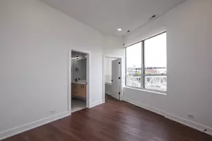 1001 N Milwaukee Ave, Chicago, IL 60642 - Photo 11