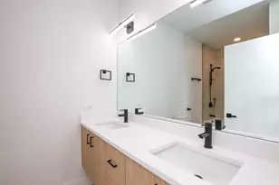 1001 N Milwaukee Ave, Chicago, IL 60642 - Photo 13