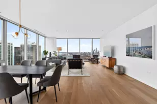 363 E Wacker Dr, Chicago, IL 60601 - Photo 3