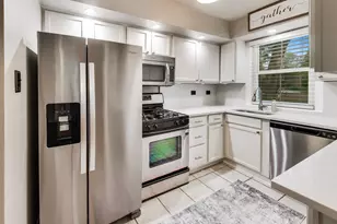 11000 S Trumbull Ave, Chicago, IL 60655 - Photo 37