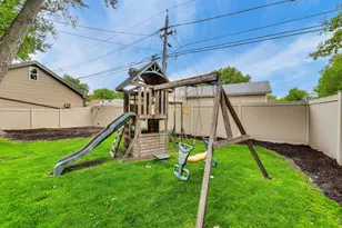 11000 S Trumbull Ave, Chicago, IL 60655 - Photo 27