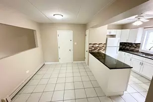 10445 S Keating Ave, Oak Lawn, IL 60453 - Photo 3