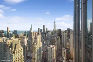 14 W Superior St, Chicago, IL 60654 - Photo 25