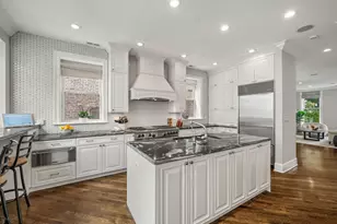 2029 N Sedgwick St, Chicago, IL 60614 - Photo 11