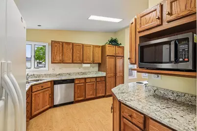 335 Belmont Court, Grayslake, IL 60030 - Photo 11