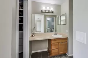 7044 Yorkshire Dr, Woodridge, IL 60517 - Photo 15