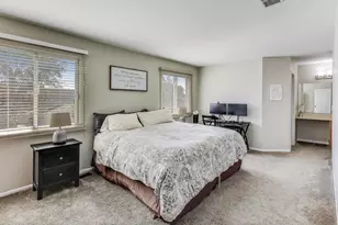 7044 Yorkshire Dr, Woodridge, IL 60517 - Photo 17
