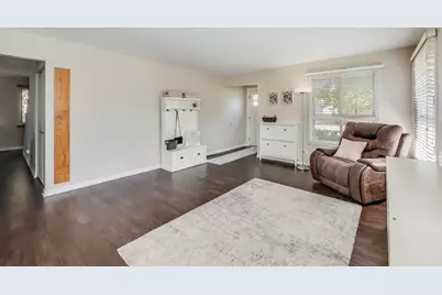 7044 Yorkshire Drive, Woodridge, IL 60517 - Photo 3