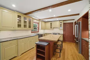 237 Beachview Ln, North Barrington, IL 60010 - Photo 9