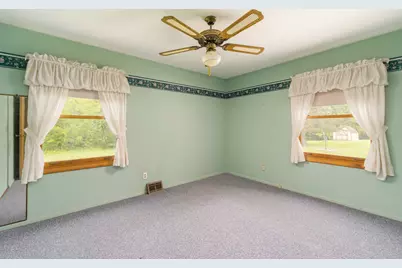 698 N 2853rd Road, Lasalle, IL 61301 - Photo 15