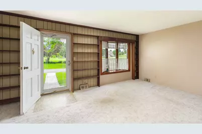 698 N 2853rd Road, Lasalle, IL 61301 - Photo 11