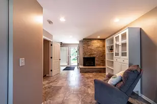 314 April Ct, North Aurora, IL 60542 - Photo 13