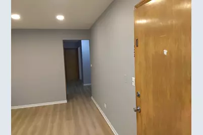 5452 N Central Avenue #1, Chicago, IL 60630 - Photo 3