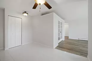 330 N Carter St, Palatine, IL 60067 - Photo 5