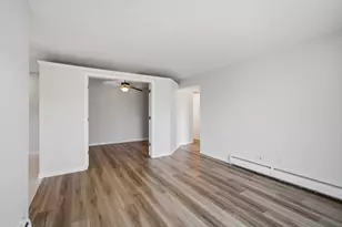330 N Carter St, Palatine, IL 60067 - Photo 11