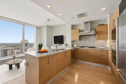 401 N Wabash Avenue #39E, Chicago, IL 60611 - Photo 7