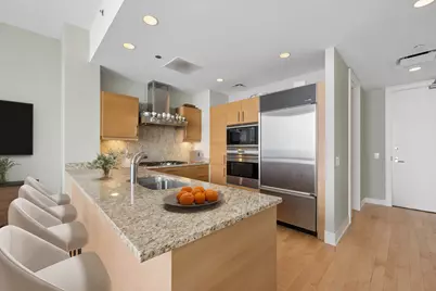 401 N Wabash Avenue #39E, Chicago, IL 60611 - Photo 5