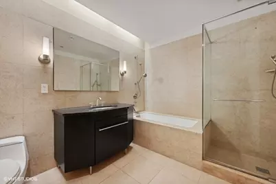 401 N Wabash Avenue #39E, Chicago, IL 60611 - Photo 9