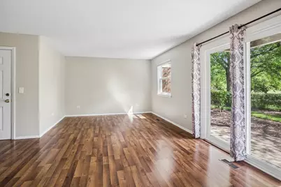 33 Ashburn Court #B, Schaumburg, IL 60193 - Photo 5