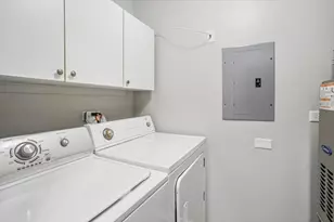33 Ashburn Ct, Schaumburg, IL 60193 - Photo 17