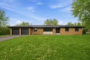 27637 Vista Ln, Barrington, IL 60010 - Photo 1