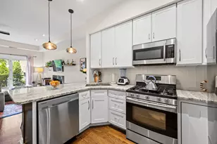 3053 N Clifton Ave, Chicago, IL 60657 - Photo 9