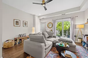 3053 N Clifton Ave, Chicago, IL 60657 - Photo 3