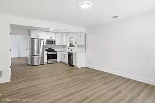 6135 Birmingham St, Chicago Ridge, IL 60415 - Photo 9