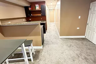 3027 N Allen Ave, Chicago, IL 60618 - Photo 23