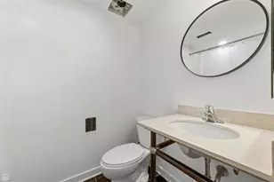 1910 S Indiana Ave, Chicago, IL 60616 - Photo 11
