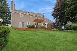 510 Ambria Dr, Mundelein, IL 60060 - Photo 21