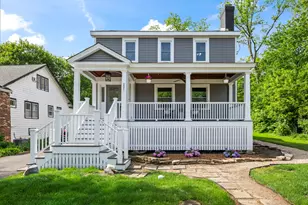 331 E Russell St, Barrington, IL 60010 - Photo 1
