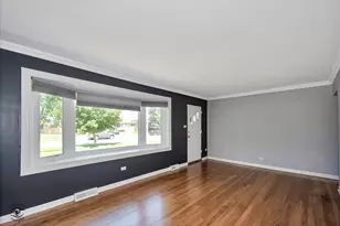 10849 Moody Ave, Chicago Ridge, IL 60415 - Photo 5