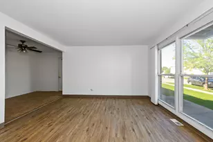 7941 163rd Pl, Tinley Park, IL 60477 - Photo 5