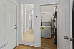 1349 W Taylor St, Chicago, IL 60607 - Photo 5