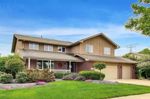 8407 Brookside Glen Dr, Tinley Park, IL 60487 - Photo 3