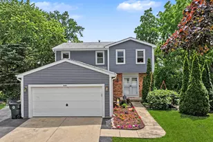 5091 Chambers Dr, Hoffman Estates, IL 60010 - Photo 1