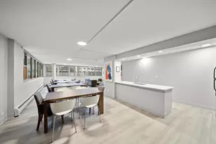 555 W Cornelia Ave, Chicago, IL 60657 - Photo 25