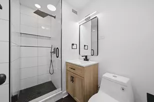 555 W Cornelia Ave, Chicago, IL 60657 - Photo 23