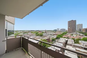 555 W Cornelia Ave, Chicago, IL 60657 - Photo 13