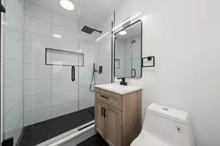 555 W Cornelia Ave, Chicago, IL 60657 - Photo 19